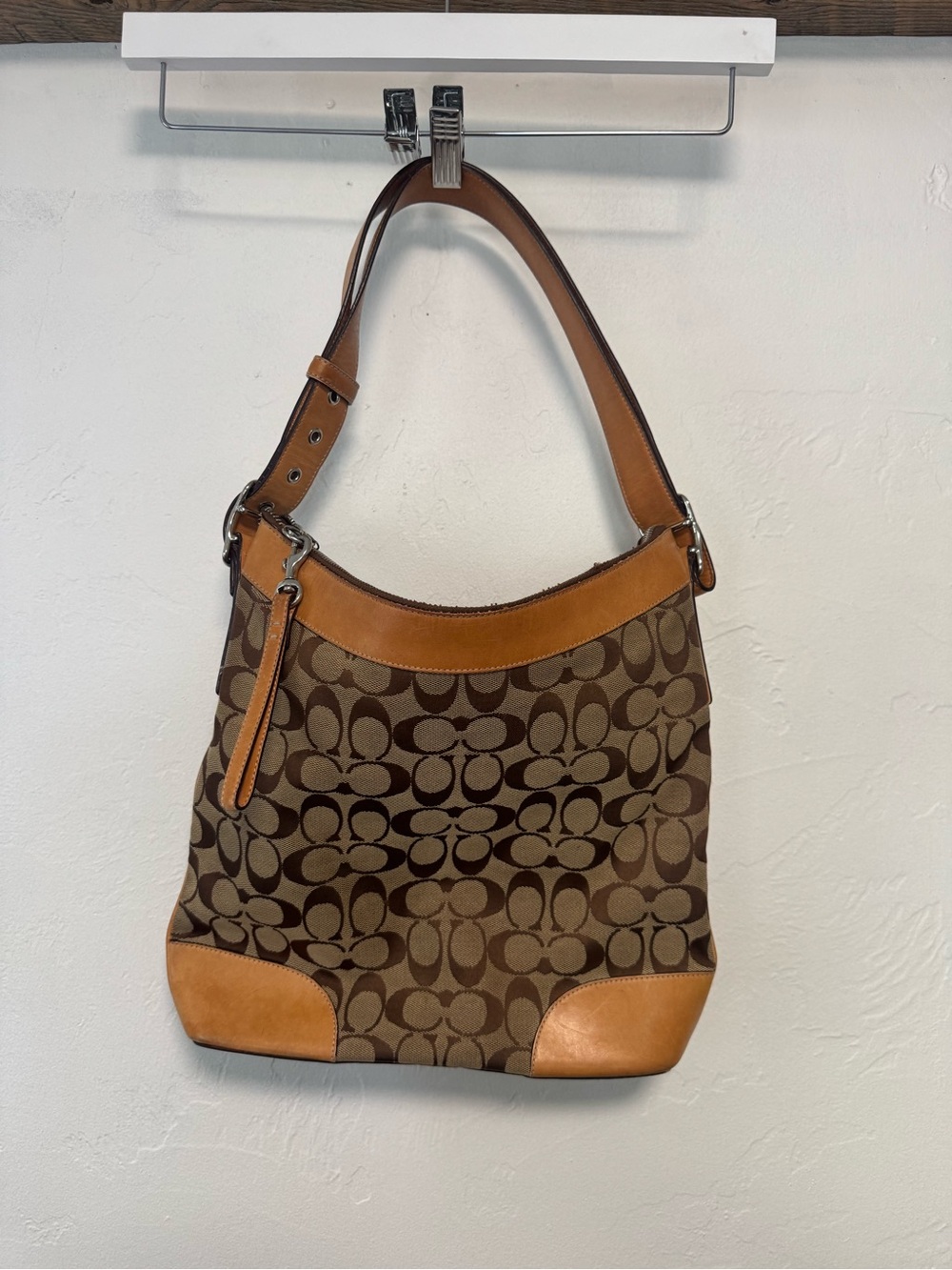 Vintage Coach Brown Signature Canvas Hobo shoulder Bag with Tan Leather Trim